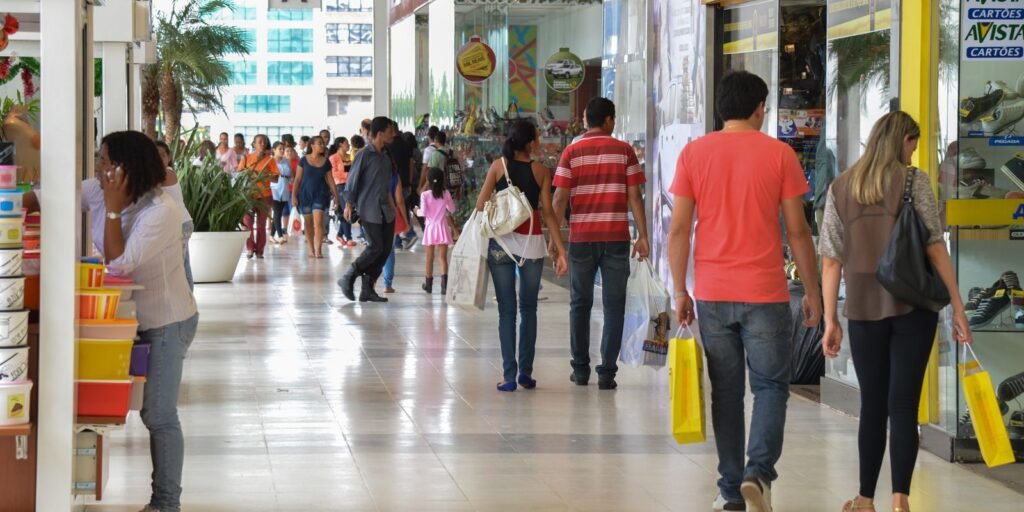 dia-das-maes:-80%-dos-moradores-de-favelas-pretendem-dar-presentes