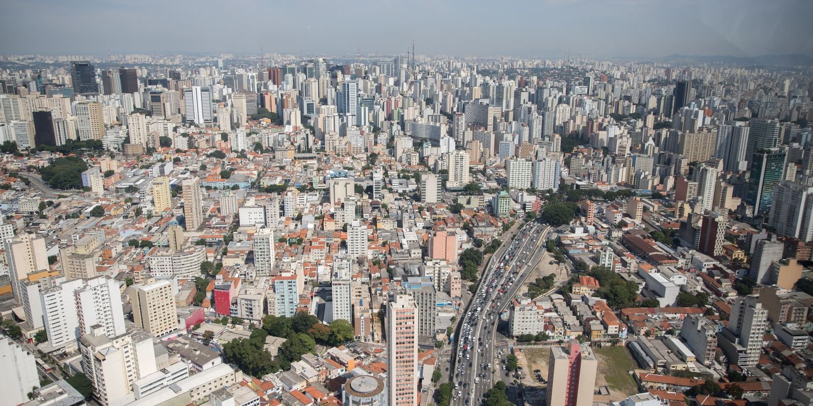 lancamento-de-novos-imoveis-supera-vendas-de-marco-em-sao-paulo