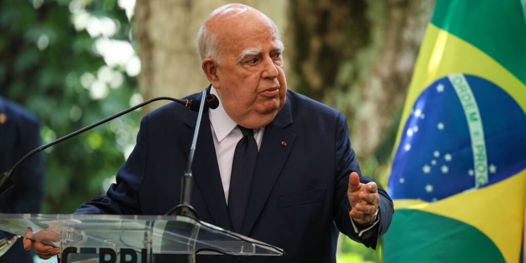 morre,-aos-90-anos,-o-embaixador-marcos-azambuja