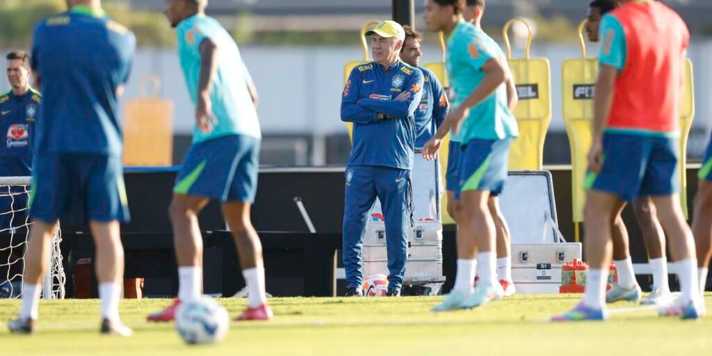 carlo-ancelotti-comanda-o-primeiro-treino-da-selecao-brasileira