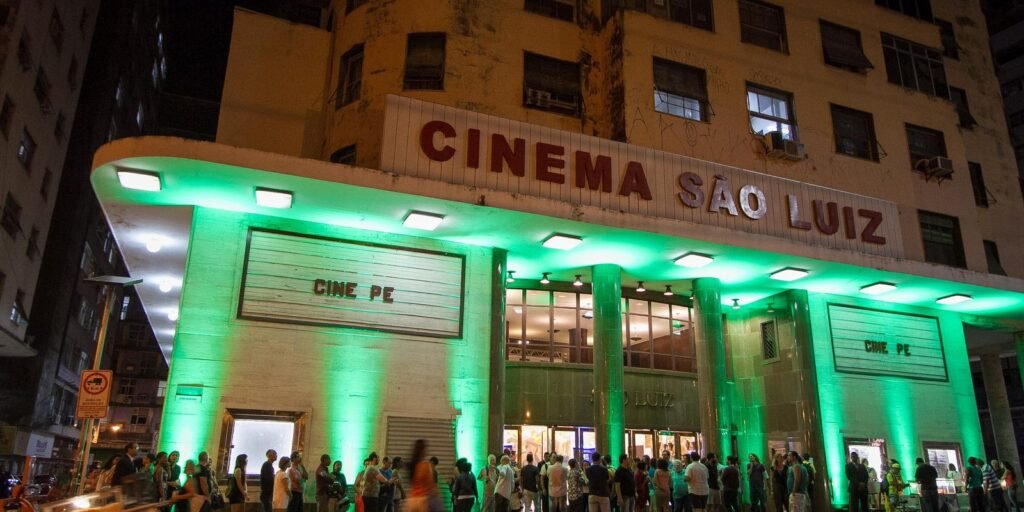 cine-pe-comeca-em-recife-com-o-filme-“a melhor-mae-do-mundo”