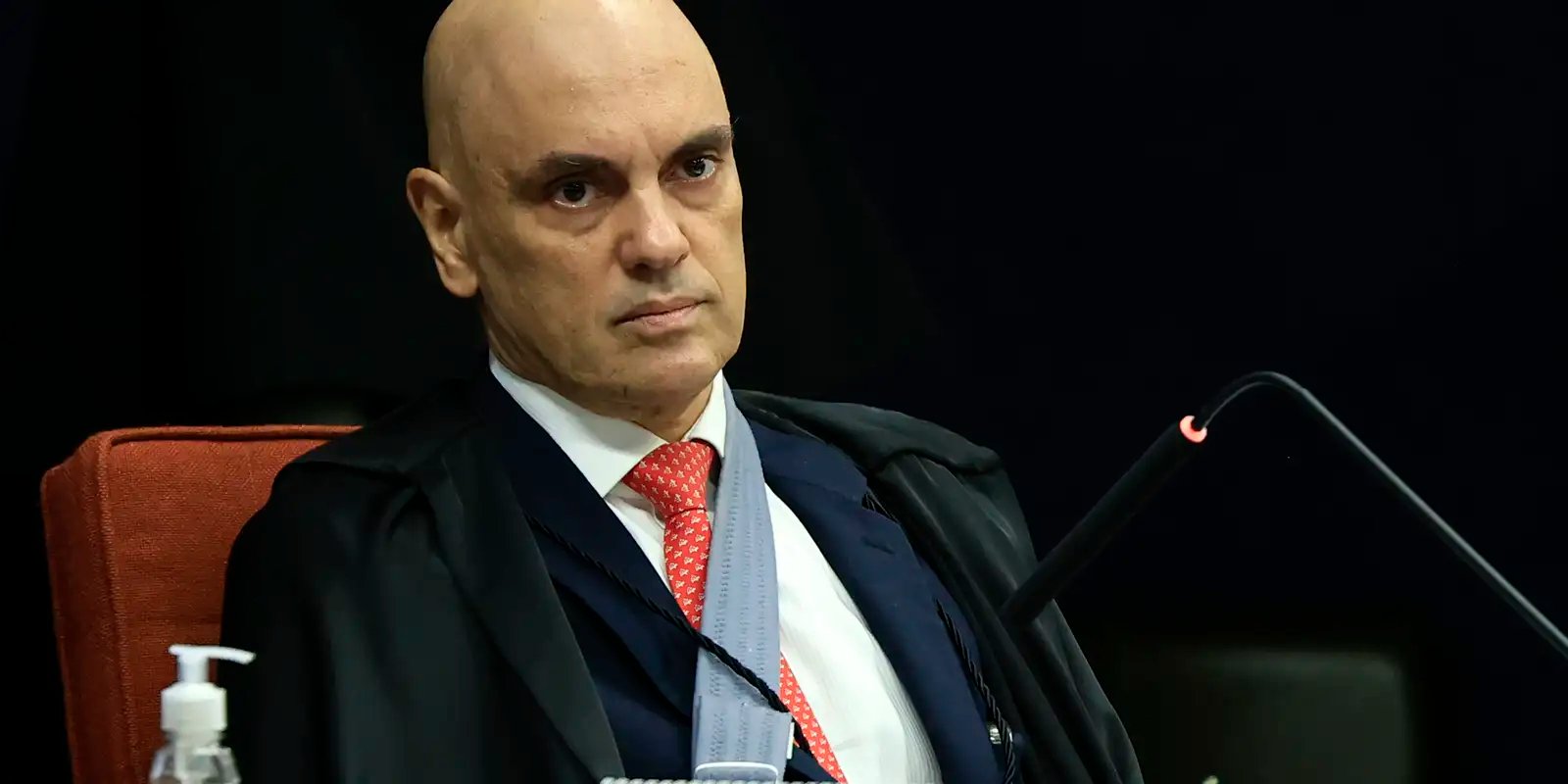 moraes-vai-relatar-acao-da-agu-para-manter-decreto-do-iof