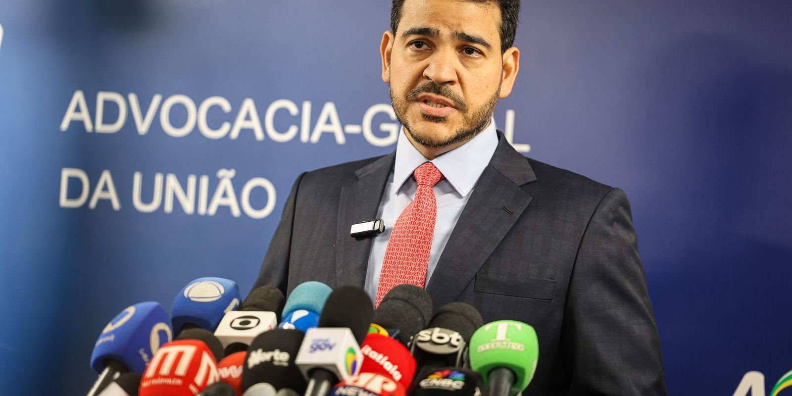 agu:-congresso-viola-separacao-entre-poderes-ao-derrubar-alta-do-iof