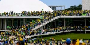 stf-condena-reu-que-furtou-bola-autografada-por-neymar-no-8/1