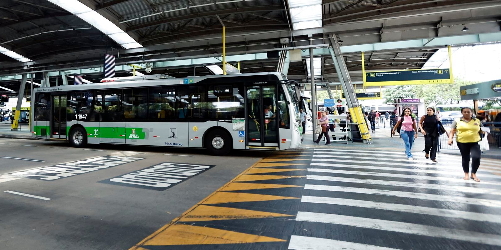 sindicatos-paulistas-cobram-autoridades-acoes-contra-ataques-a-onibus