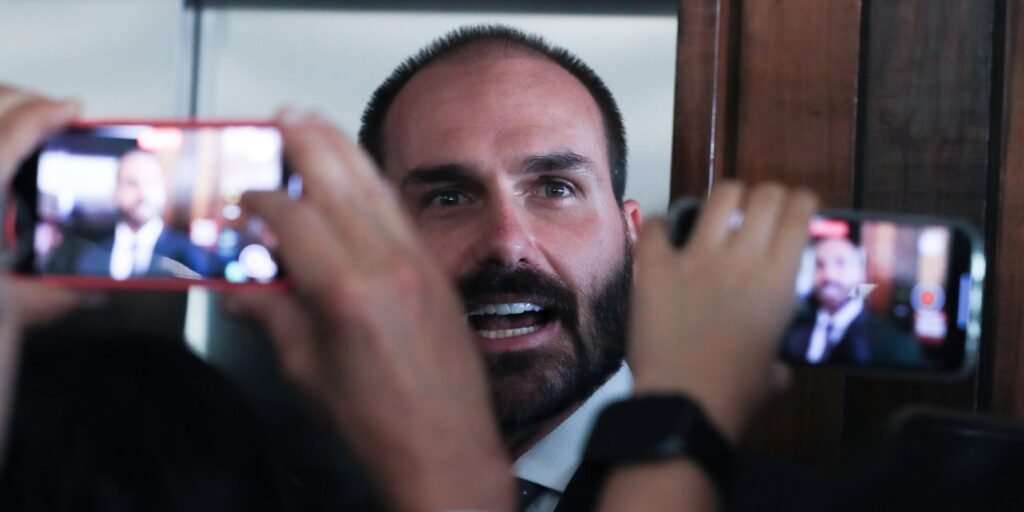 moraes-prorroga-inquerito-que-investiga-eduardo-bolsonaro