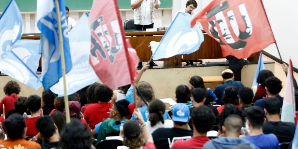 soberania-digital-do-brasil-requer-autonomia-tecnologica,-diz-deputado