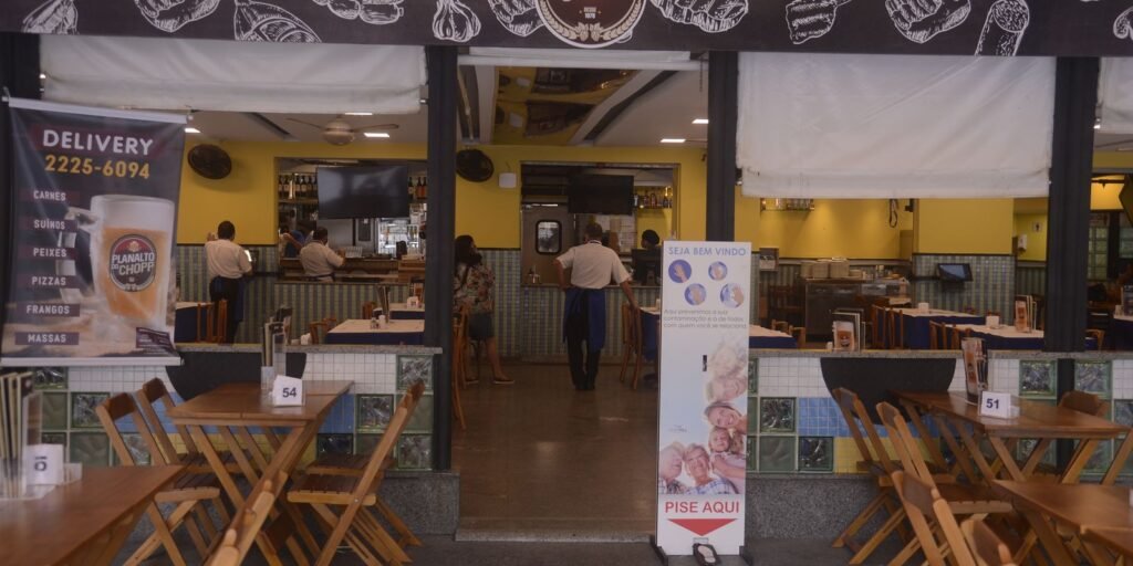 tarifaco-dos-eua-pode-encarecer-alimentacao-em-bares-e-restaurantes