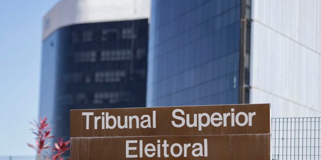 tse-empossa-dois-ministros-indicados-por-lula