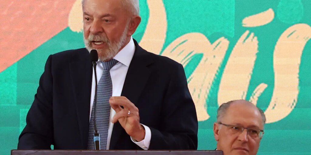 governo-anuncia-r$-30-bi-em-credito-para-setores-afetados-por-tarifaco