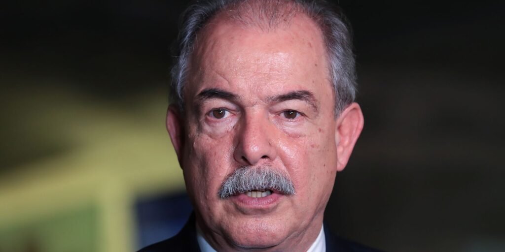 tarifaco:-bndes-vai-“entrar-forte”-no-apoio-a-empresas,-diz-mercadante