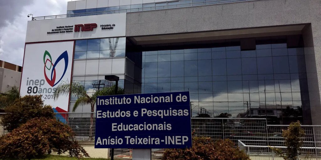 inep-seleciona-professores-para-elaborar-e-revistar-o-encceja