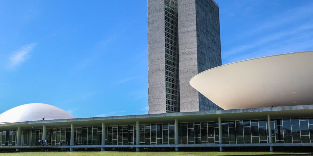 projeto-que-susta-regras-de-aborto-legal-em-criancas-avanca-na-camara