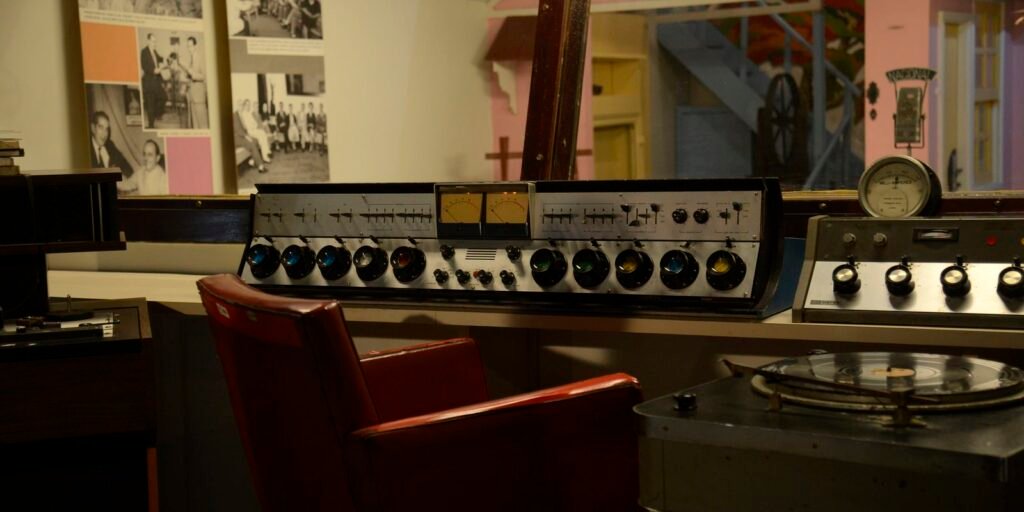 programacao-especial-nesta-sexta-feira-marca-89-anos-da-radio-nacional