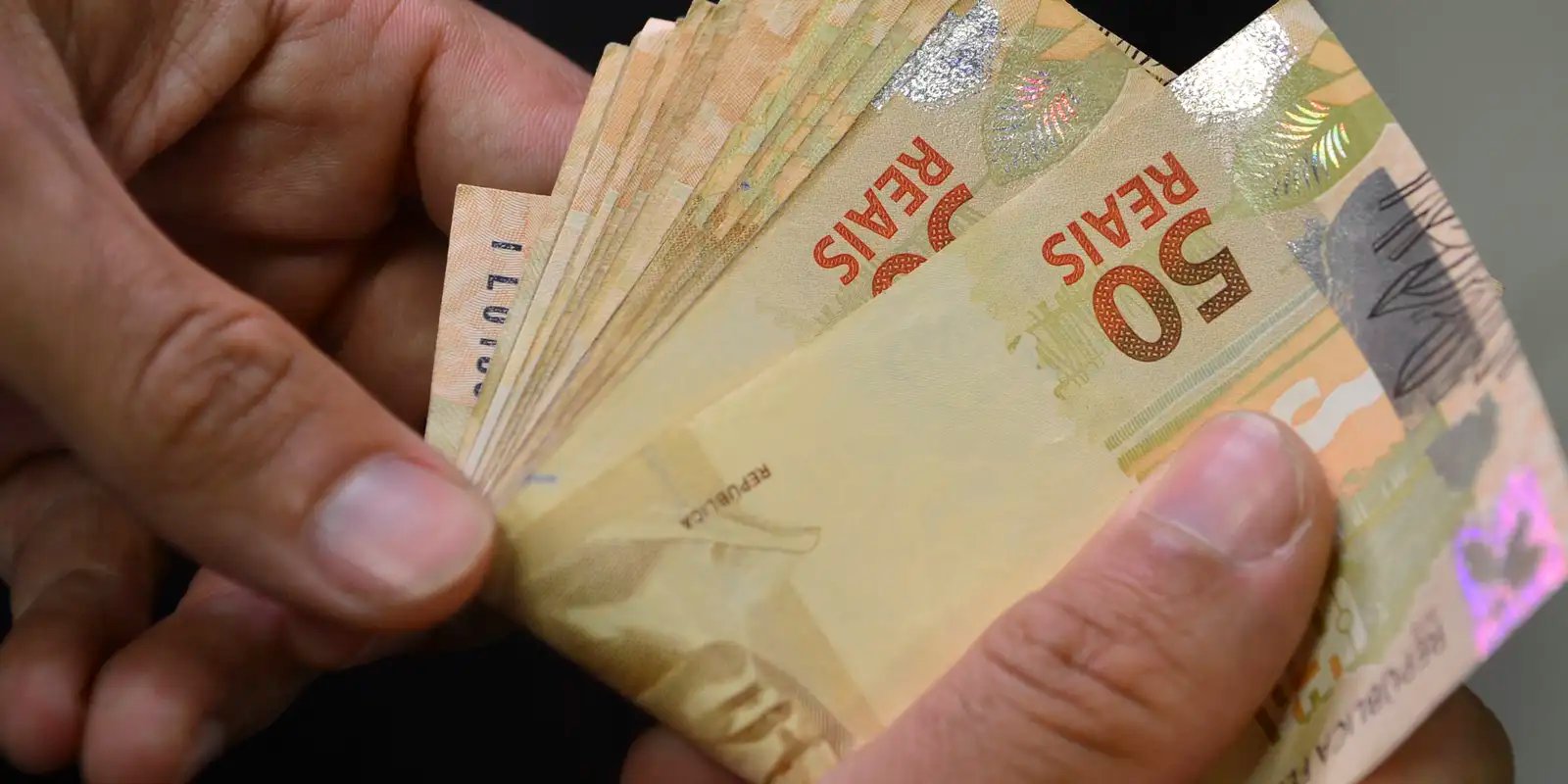 copom-mantem-taxa-basica-de-juros-em-15%-ao-ano