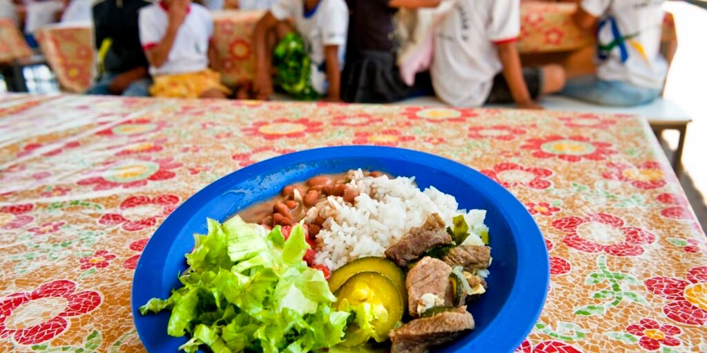 aos-70-anos,-programa-de-alimentacao-escolar-brasileiro-e-referencia