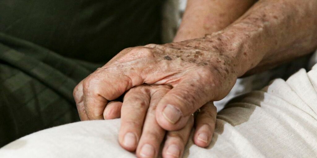 demencia-por-corpos-de-lewy:-entenda-doenca-de-milton-nascimento