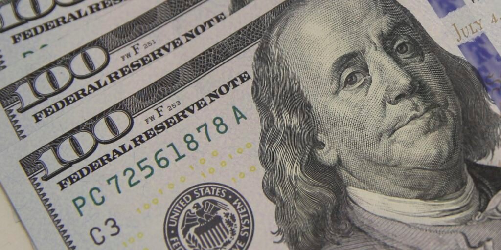 dolar-cai-para-r$-5,46-com-alivio-nas-tensoes-entre-eua-e-china