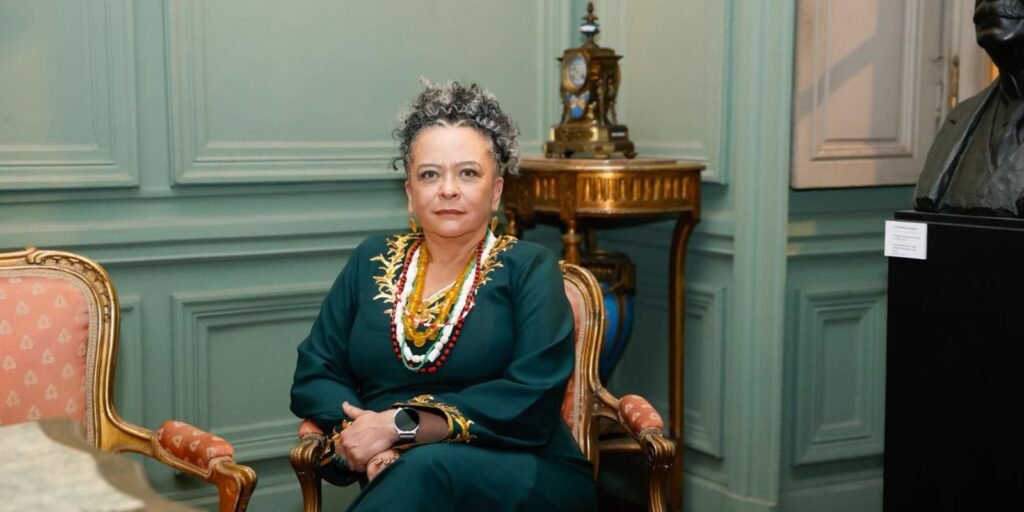 1a-negra-imortal:-escritora-ana-maria-goncalves-toma-posse-na-abl