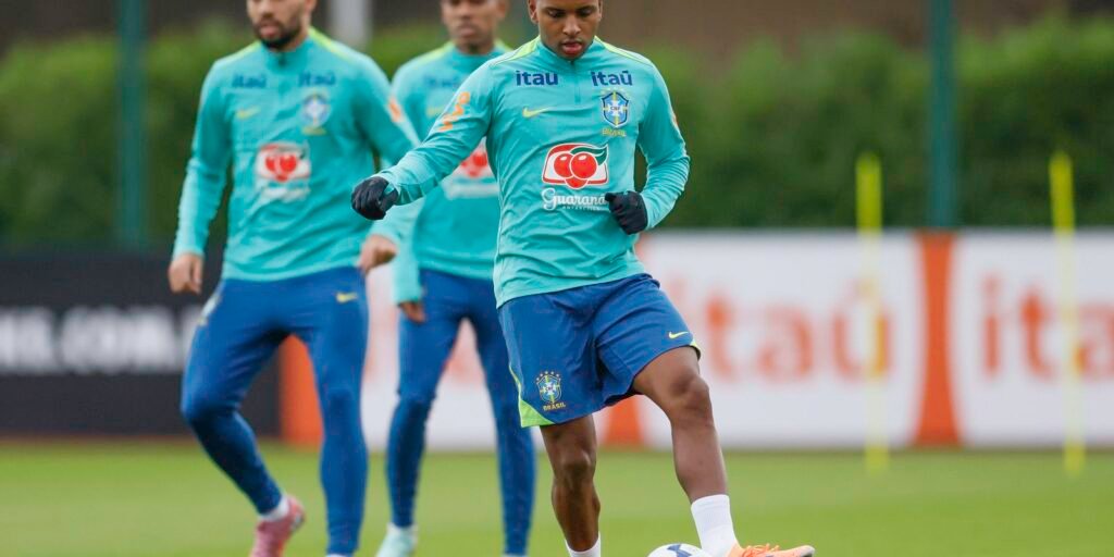selecao-realiza-primeiro-treino-para-amistosos-na-europa