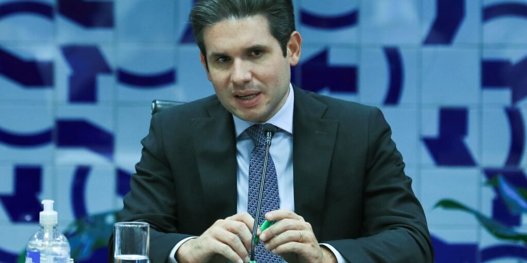 motta-defende-relator-e-nega-retirada-de-poderes-da-policia-federal