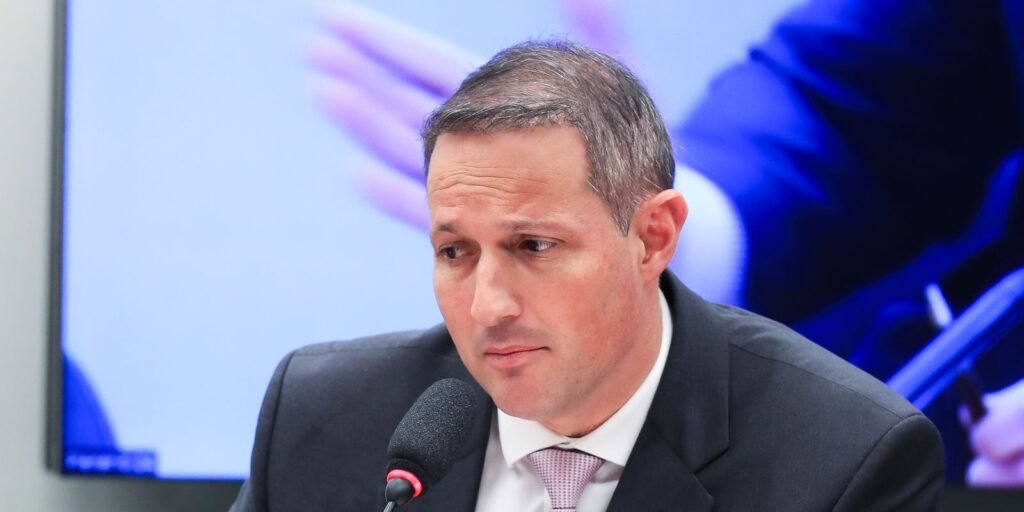 derrite-recua-apos-criticas-por-limitar-atuacao-da-policia-federal