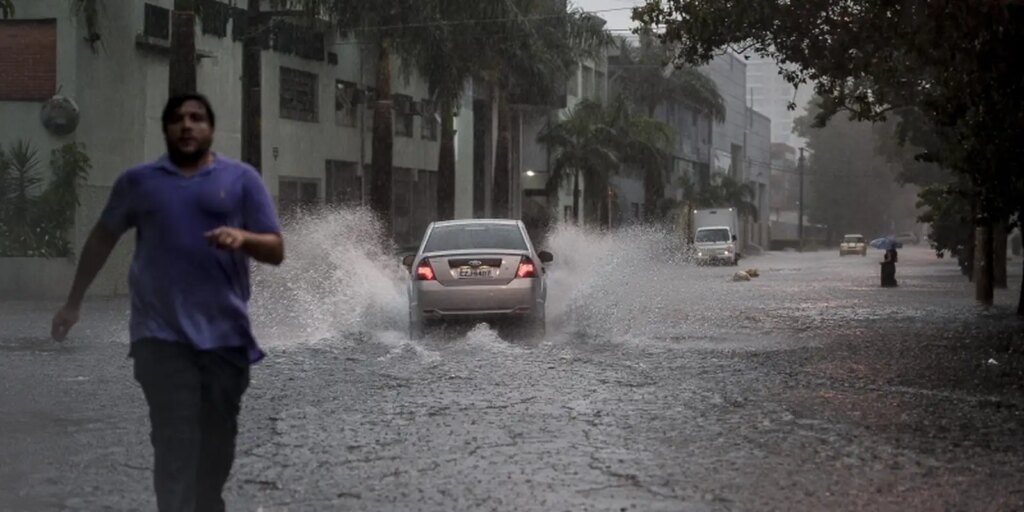 sp:-defesa-civil-alerta-para-chuvas-fortes,-rajadas-de-vento-e-granizo
