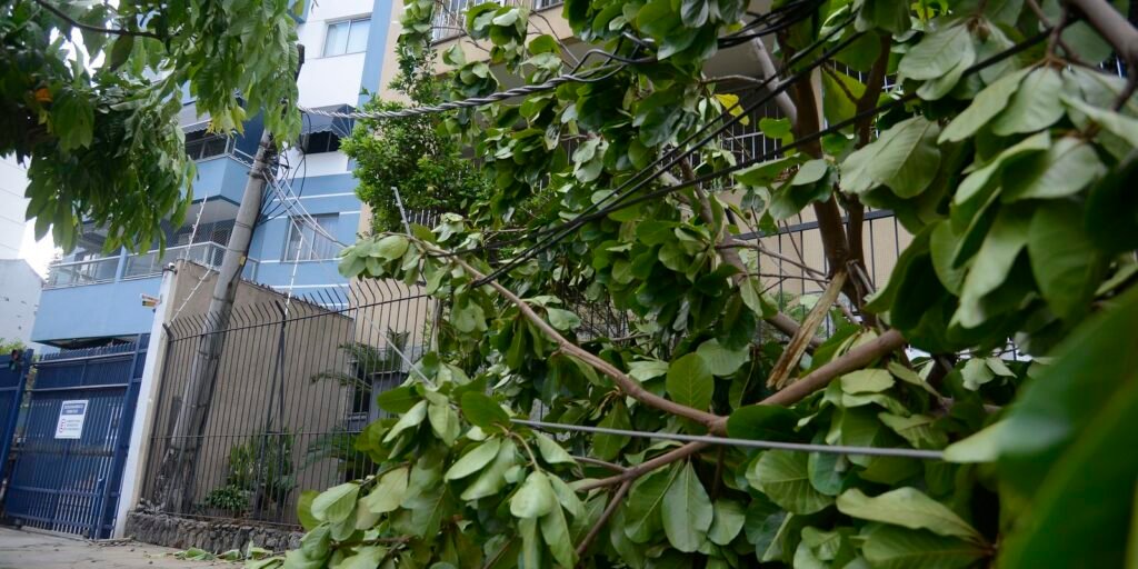 rio-registra-fortes-ventos-devido-a-passagem-de-frente-fria