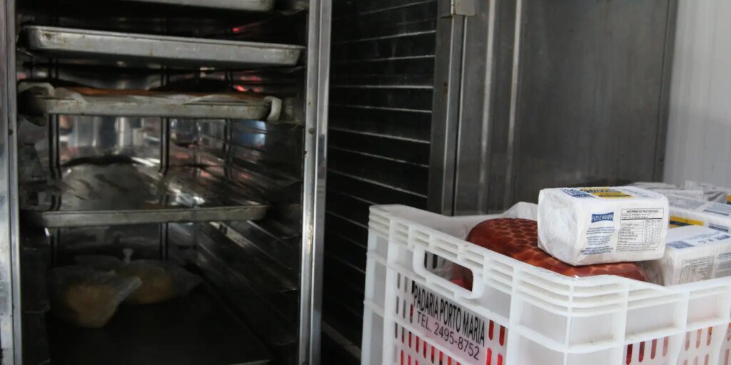 bares,-hoteis-e-restaurantes-sofrem-graves-perdas-com-apagao-em-sp