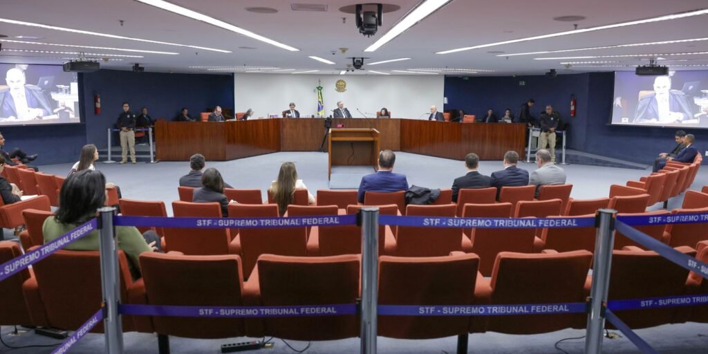 stf-tem-maioria-para-condenar-mais-cinco-reus-da-trama-golpista