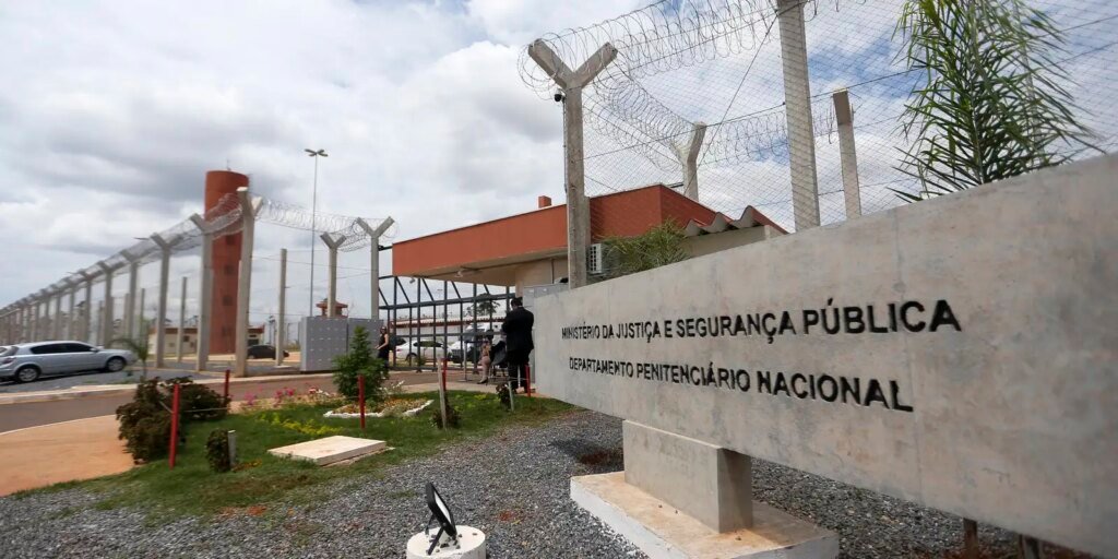 em-presidio-de-brasilia,-th-joias-cumpre-regime-diferenciado