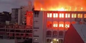 colegio-marista,-em-santa-maria-(rs),-e-atingido-por-incendio