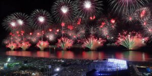 bombeiros-aprovam-vistoria-de-balsas-para-fogos-em-copacabana