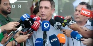 bolsonaro-deve-ter-alta-nesta-quinta-e-retornar-a-cela-na-pf