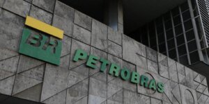petrobras-inicia-operacao na plataforma-p-78-no campo-de-buzios
