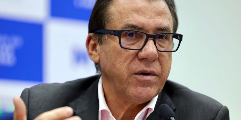 marinho-diz-que-juros-pesaram-mais-que-tarifaco-no-emprego-em-2025