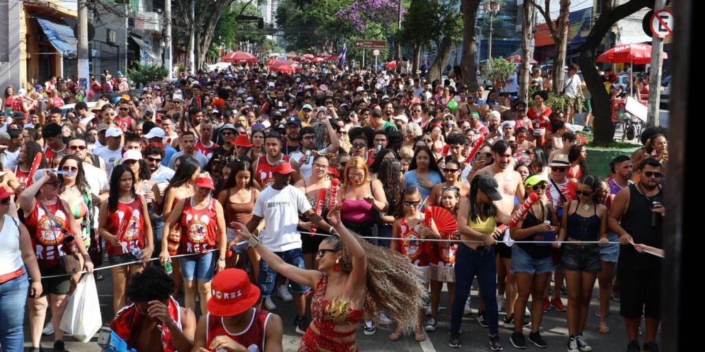 prefeitura-de-sp-estima-publico-de-16,5-milhoes-de-folioes-no-carnaval