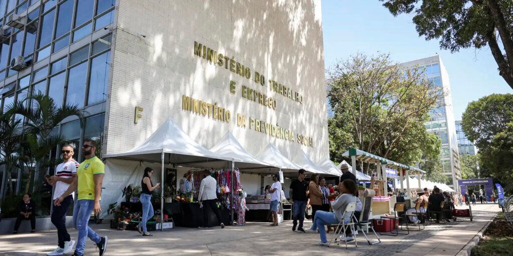 governo-libera-mais-r$-4,6-bi-para-pagar-saque-aniversario-do-fgts