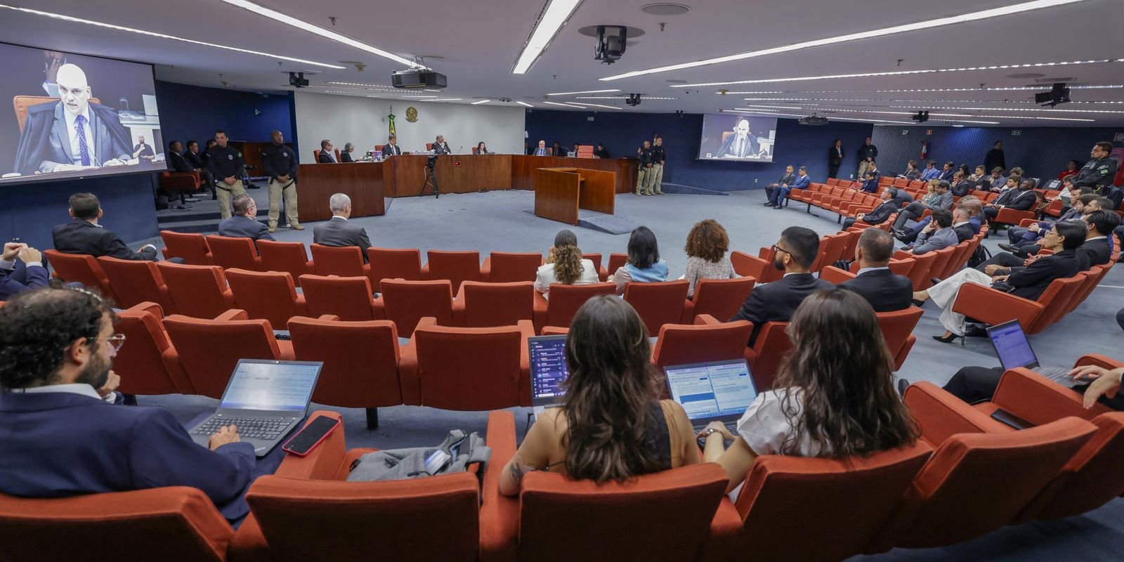 moraes-homologa-acordo-para-que-2-kids-pretos-cumpram-pena-alternativa