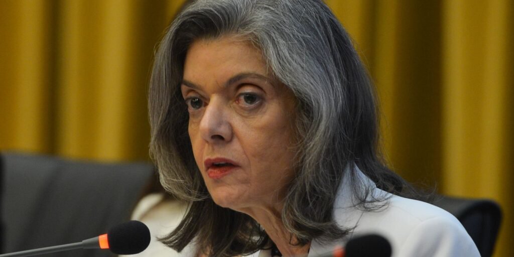 carmen-lucia-vota-contra-gratificacao-de-desempenho-a-inativos-do-inss