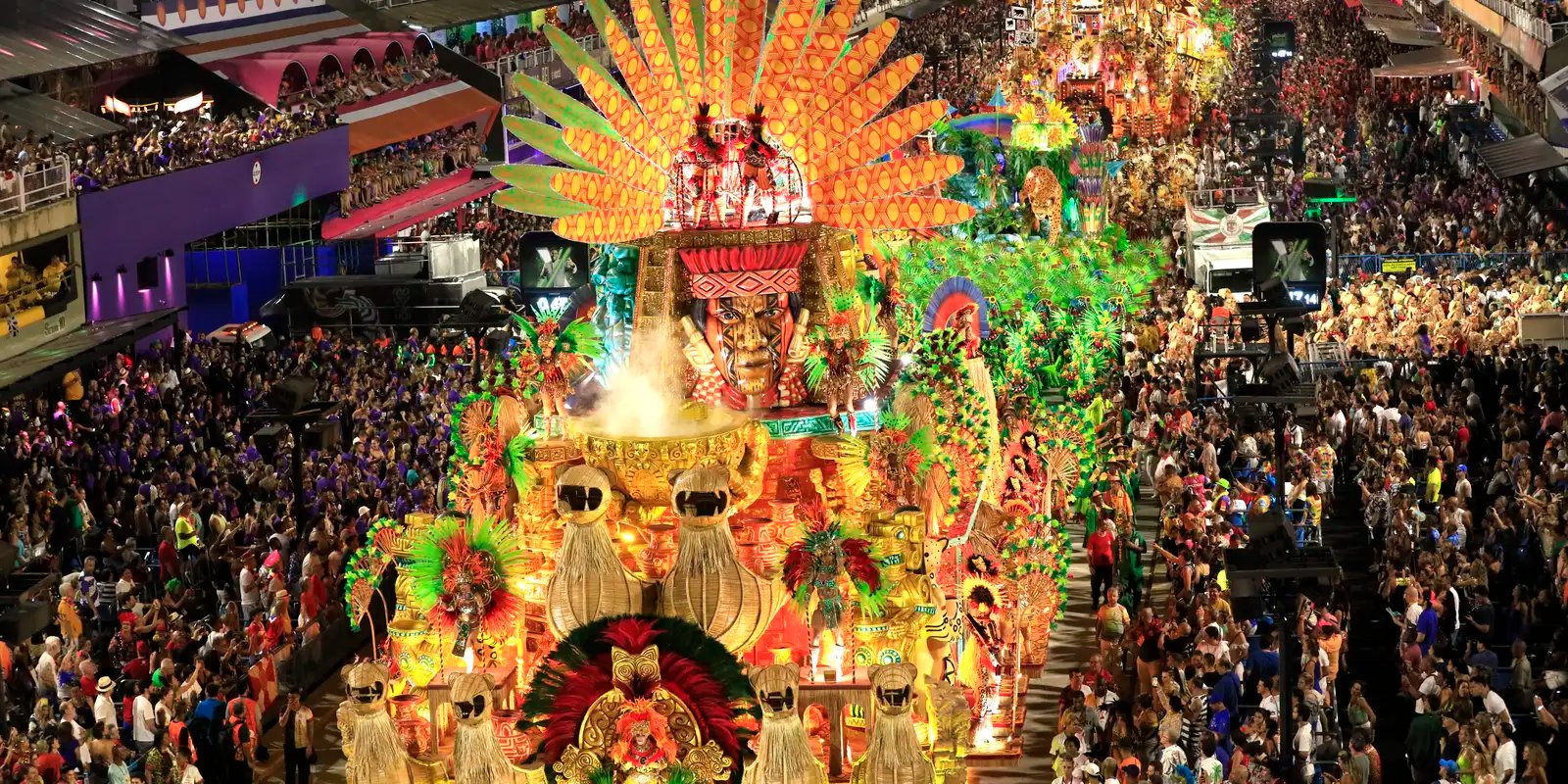 principio-de-incendio-atinge-barracao-da-grande-rio