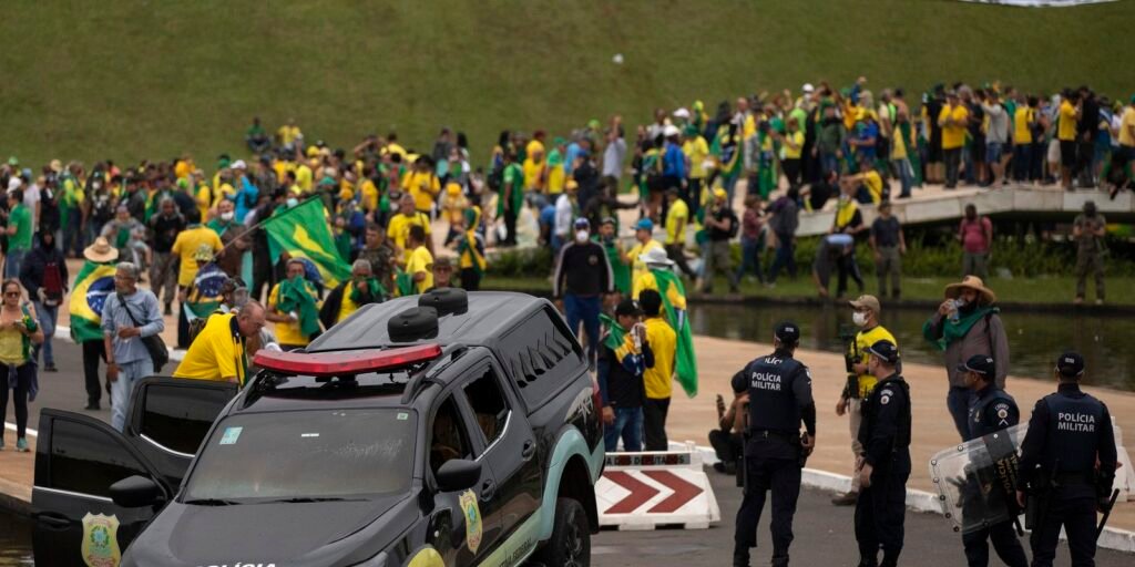 stf-tem-maioria-para-manter-condenacao-de-ex-cupula-da-pmdf-por-8/1