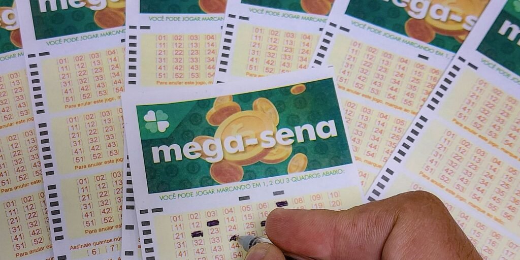 mega-sena-acumula-e-premio-vai-a-r$-160-milhoes