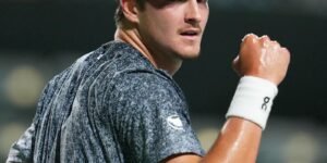 joao-fonseca-estreia-bem-e-tera-kahachanov-pela-frente-em-indian-wells