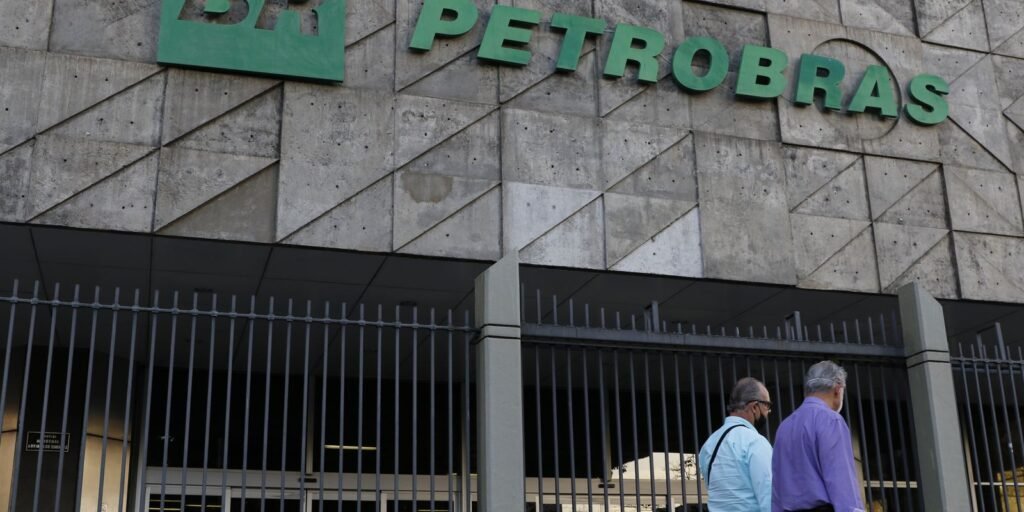 petrobras-registra-lucro-liquido-de-r$-110,6-bilhoes-em-2025