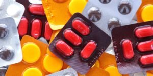 cmed-multa-distribuidoras-de-medicamentos-e-defende-regulamentacao