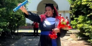 mulher-trans-chega-a-universidade-25-anos-apos-violencias-na-escola