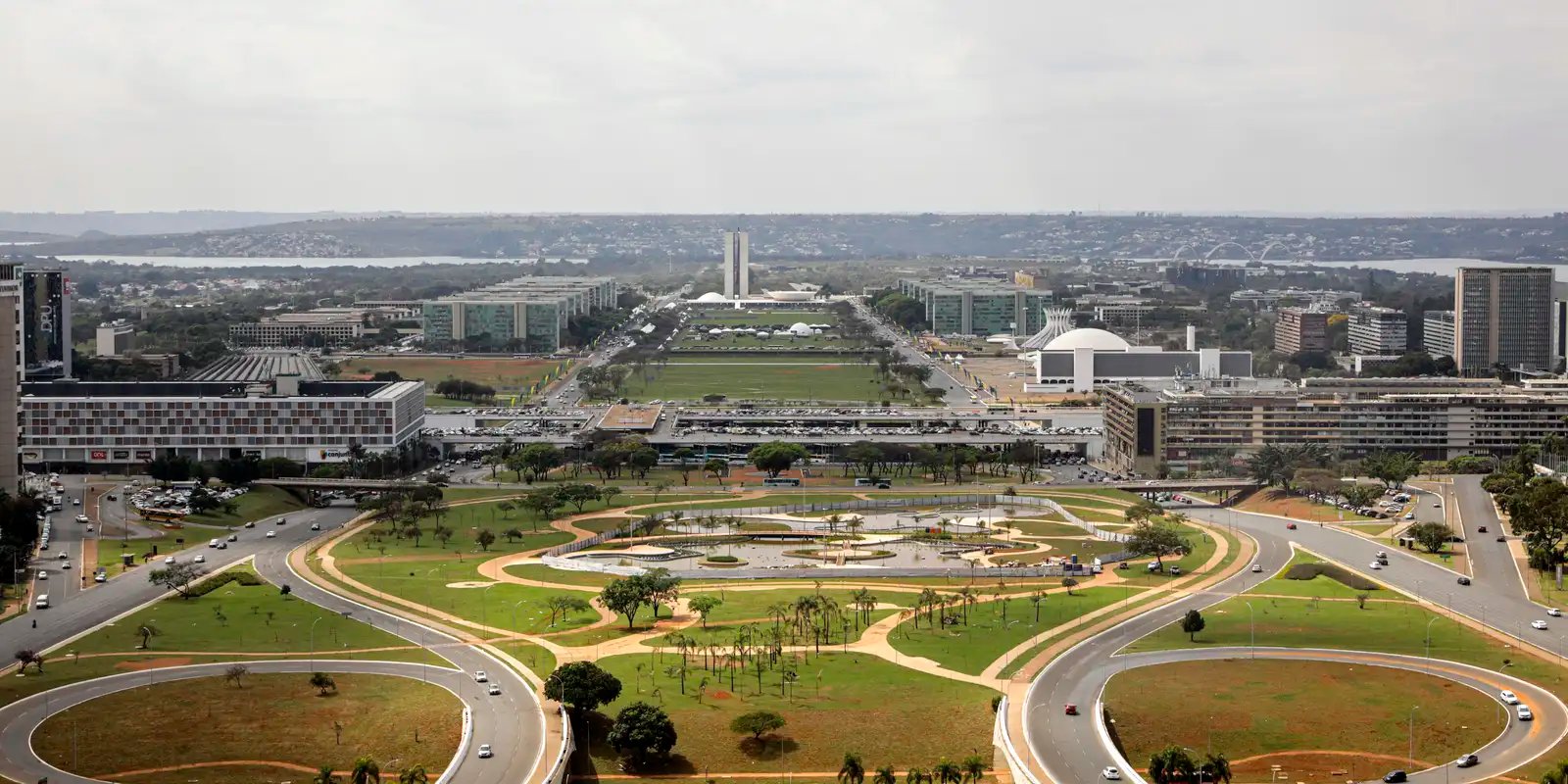 emendas-parlamentares-e-juros-da-divida-apertam-investimentos-publicos