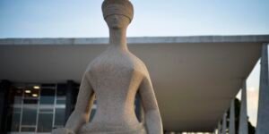 stf-adia-conclusao-de-julgamento-sobre-nepotismo-em-cargos-publicos