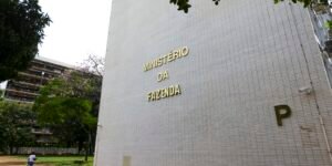 reforma-tributaria:-governo-regulamenta-cobranca-da-cbs-e-do-ibs